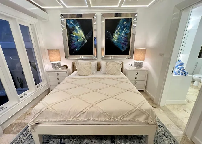 Villa Moon