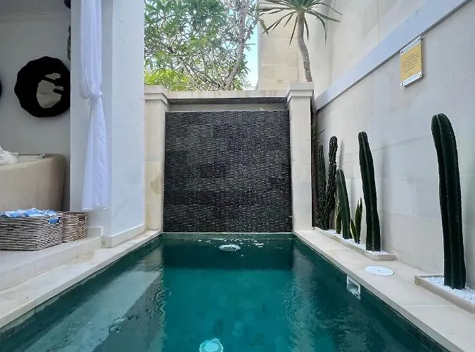 Moon Canggu (Bali)