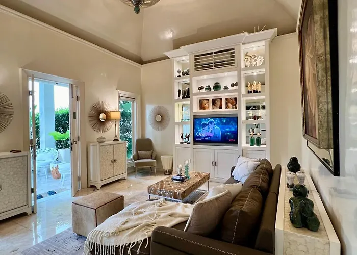 Moon Villa *