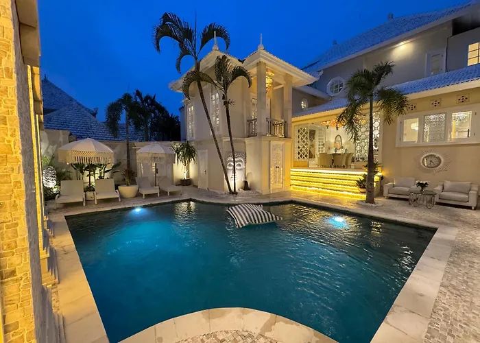 Moon Villa